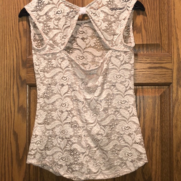 MAURICES NWOT BLUSH PINK LACE SLEEVELESS TOP - Picture 5 of 16